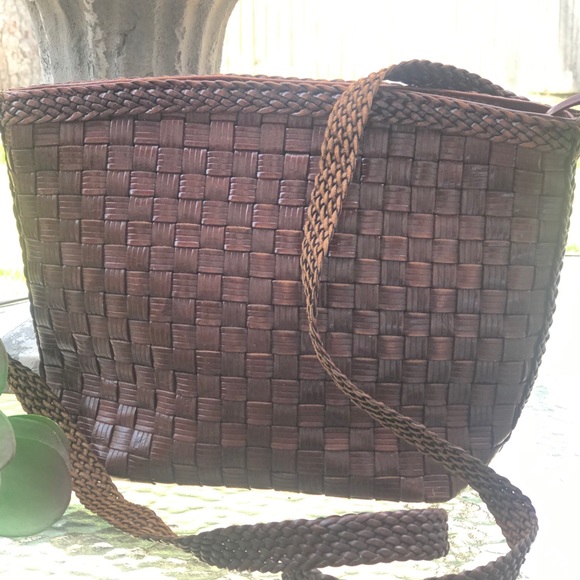 LJS COLLECTION brown woven leather crossbody bag - Picture 13 of 13